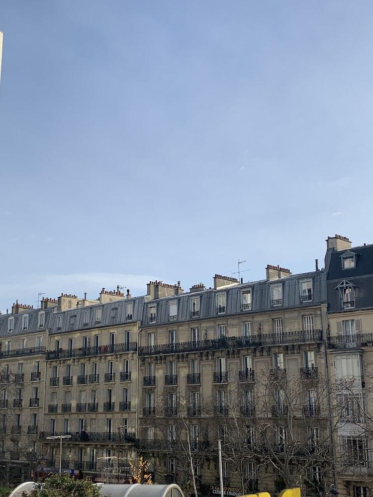 Ibis Styles Paris Montmartre Batignolles Hotel Exterior foto